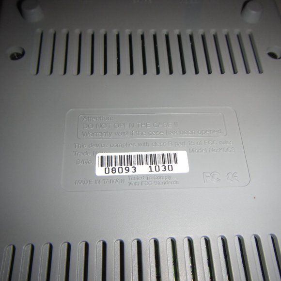 AverMedia AVerKey iMicro PC/Mac-to-TV Video Display Converter - Picture 3 of 12